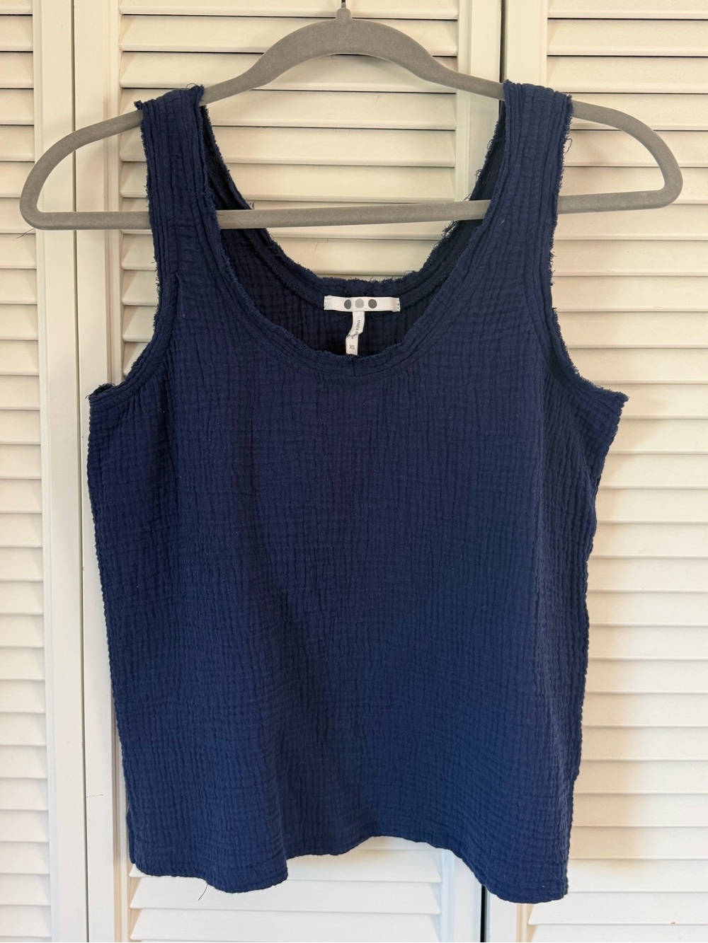 Three Dots Women's Navy Textured Cotton Gauze Tank Top